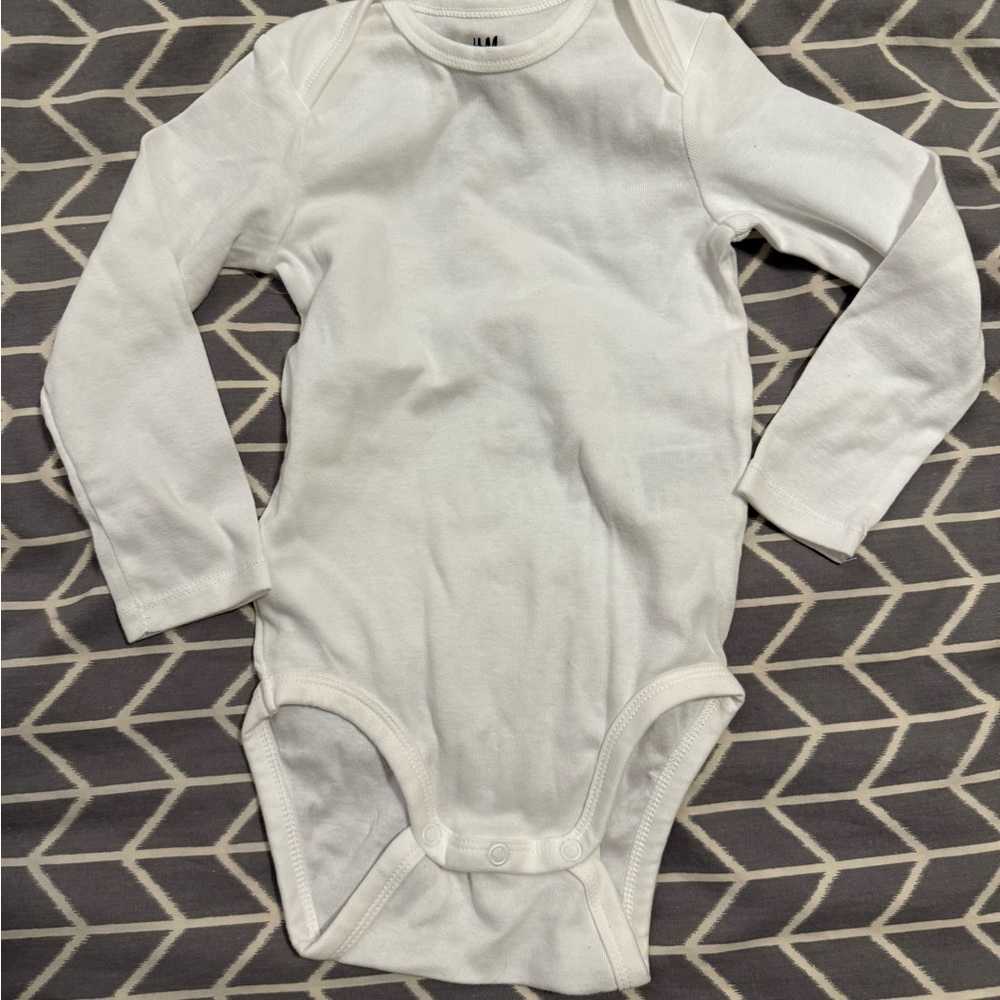 H&M White Ribbed Knit Bodysuit with Snap Closure